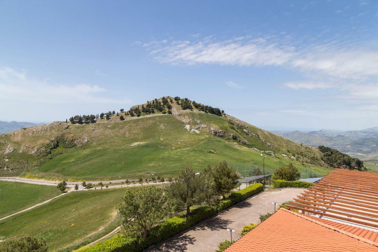 Pigna D'Oro Country Hotel Santo Stefano Quisquina 외부 사진