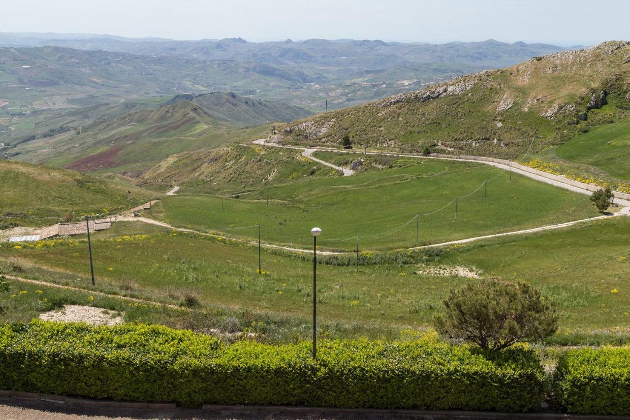 Pigna D'Oro Country Hotel Santo Stefano Quisquina 외부 사진