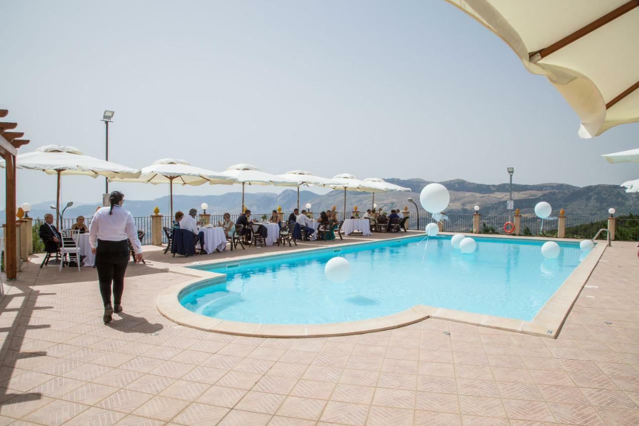Pigna D'Oro Country Hotel Santo Stefano Quisquina 외부 사진